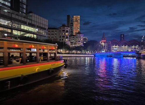 リバーボート乗船